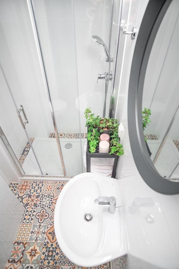 Tower Street Apartments Krakow Bagian luar foto