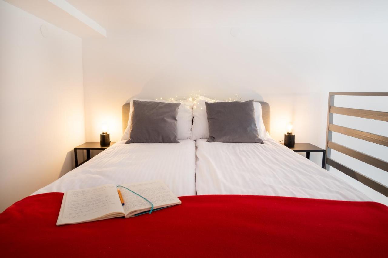 Tower Street Apartments Krakow Bagian luar foto